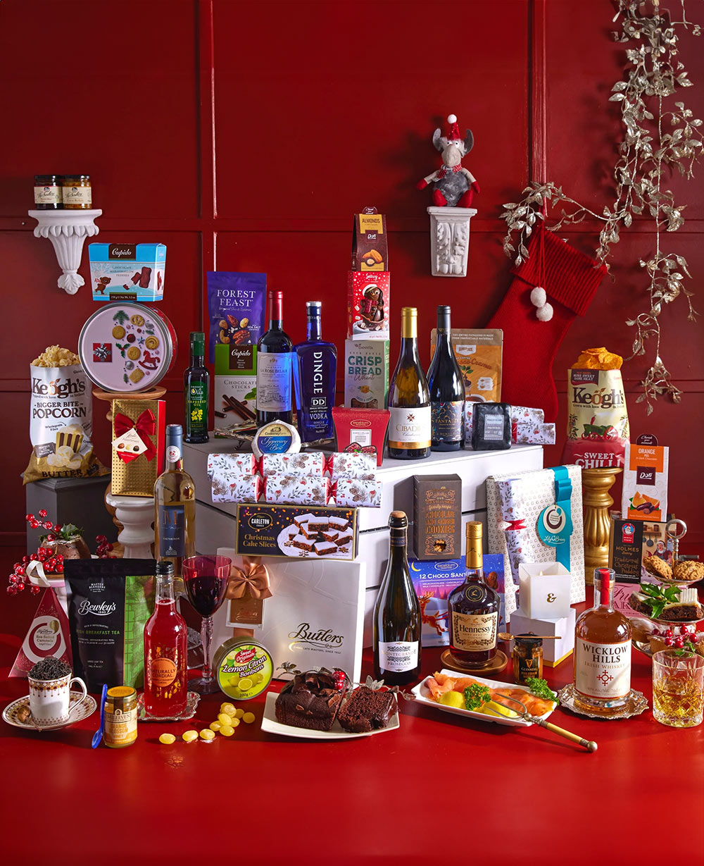 The Spectacular Christmas Celebration Gift Basket
